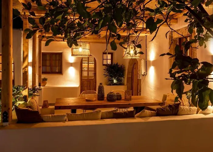 Casacarma I, Privater Pool, Boho-design, Tradition Villa Lakhania