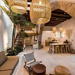 Casacarma I, Privater Pool, Boho-design, Tradition לקניה